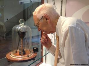 Professor John Maidstone and his nemesis, courtesy of UQP, http://smp.uq.edu.au/content/pitch-drop-experiment