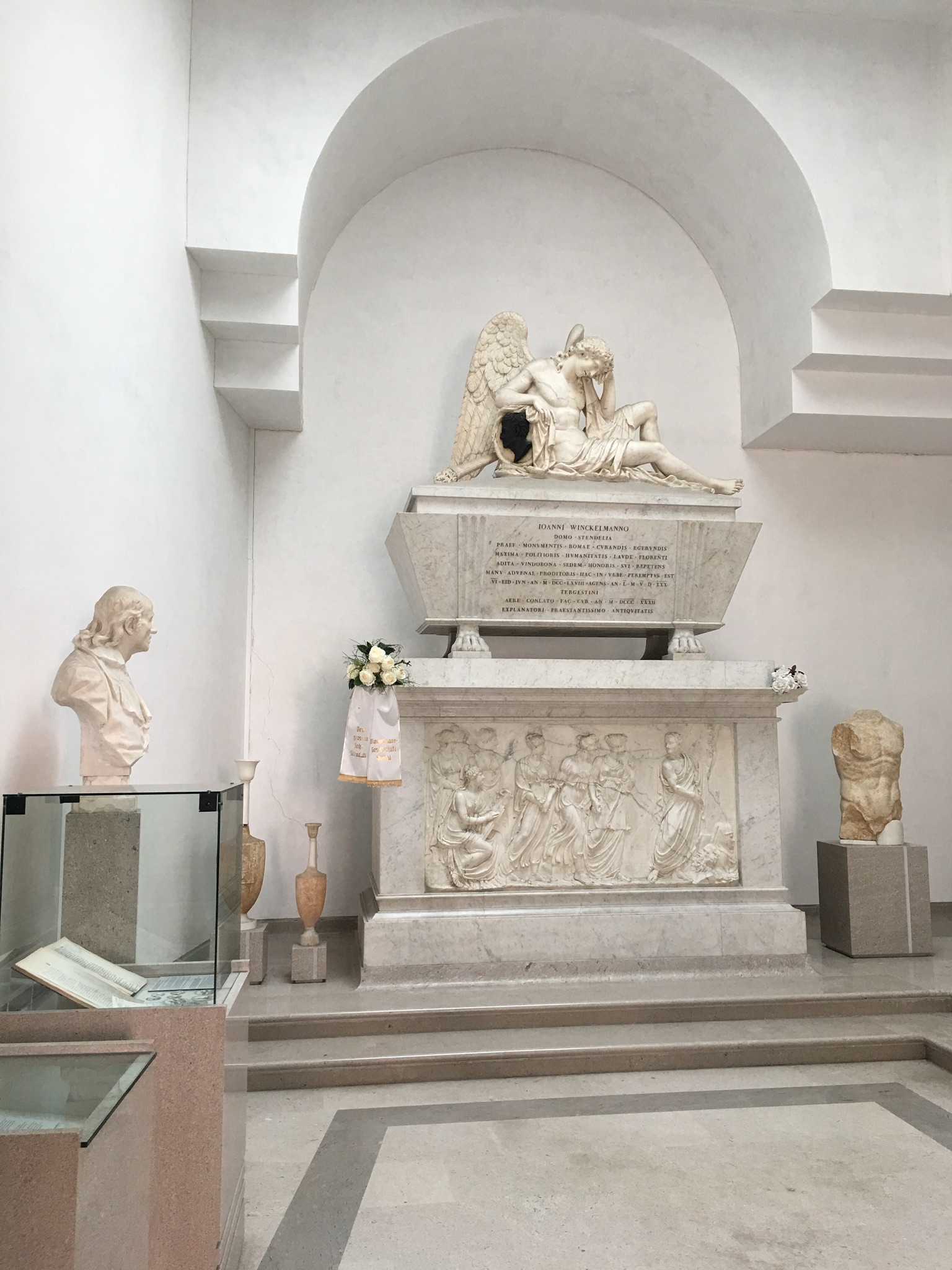 Johann Winckelmann monument